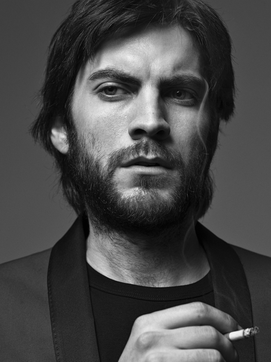 Maszületettbárány:  Wes Bentley (1978)