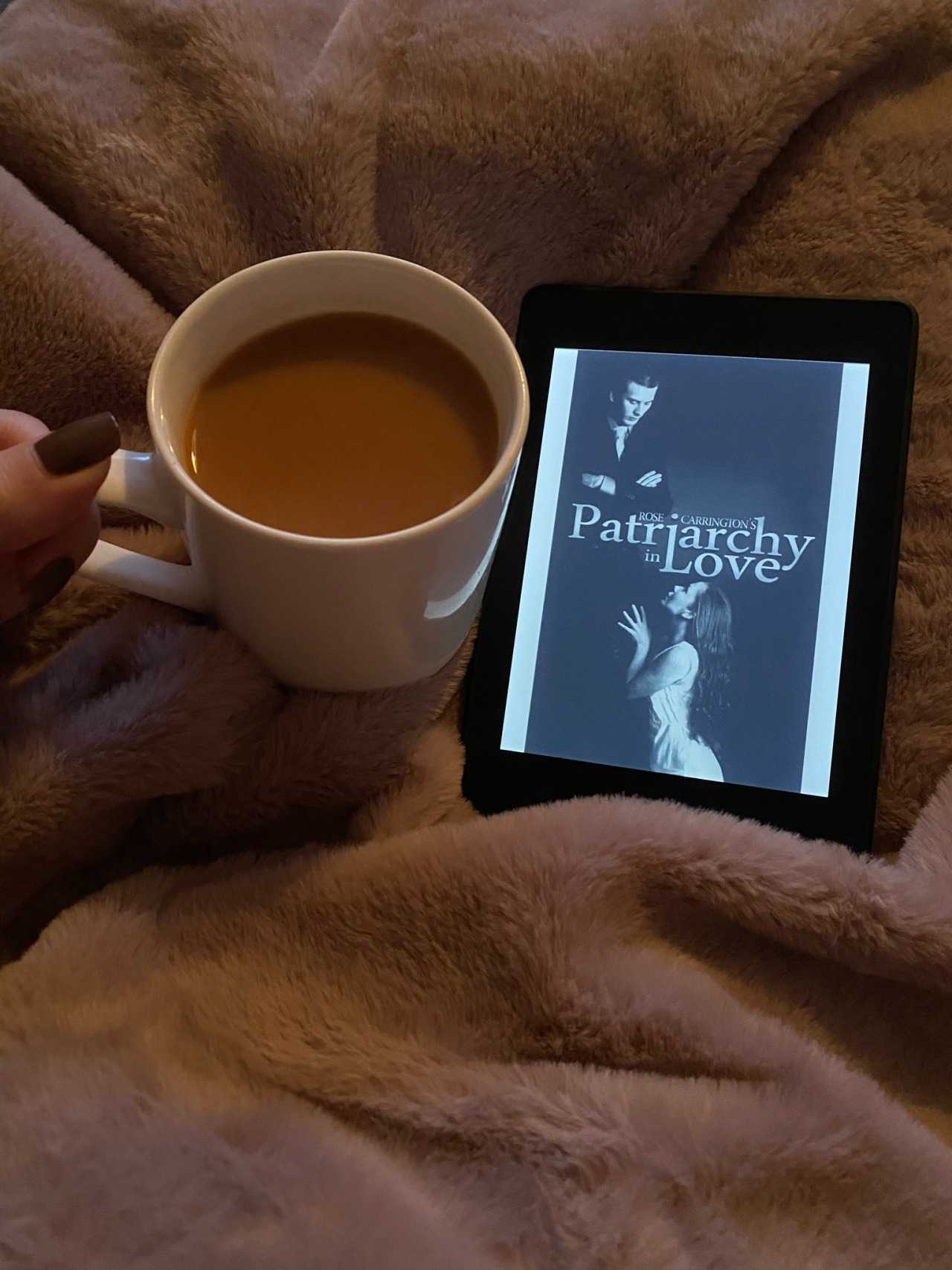 object-for-men:Good girls don’t cum 🤍We spend our nights in cosied up reading guides on the Patriarchy 📖 ☕️ #me