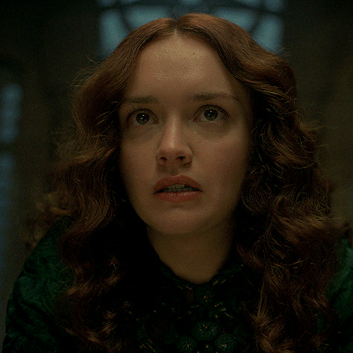 OLIVIA COOKE As ALICENT HIGHTOWER — 1.09 | "The Green Council"