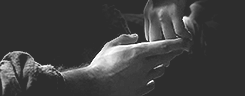 runakvaed:She is far away… She is far, far away from me.