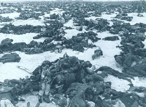 darkened:Dead German soldiers after the Battle of Stalingrad, 1943