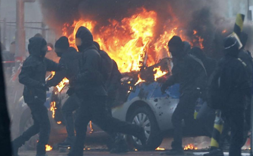 fuckyeahanarchopunk: ‪#‎Frankfurt‬ ‪#‎Germany‬ - Clashes erupted during the demonstration against th