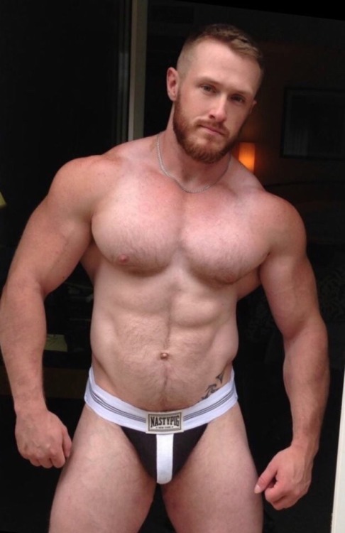 talesofthealpha:Here piggy, piggy.