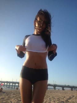 janicexxx:  Me at Manhattan Beach today.