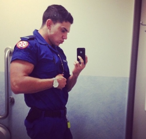 alphabondsnewy: This paramedic can revive me anytime