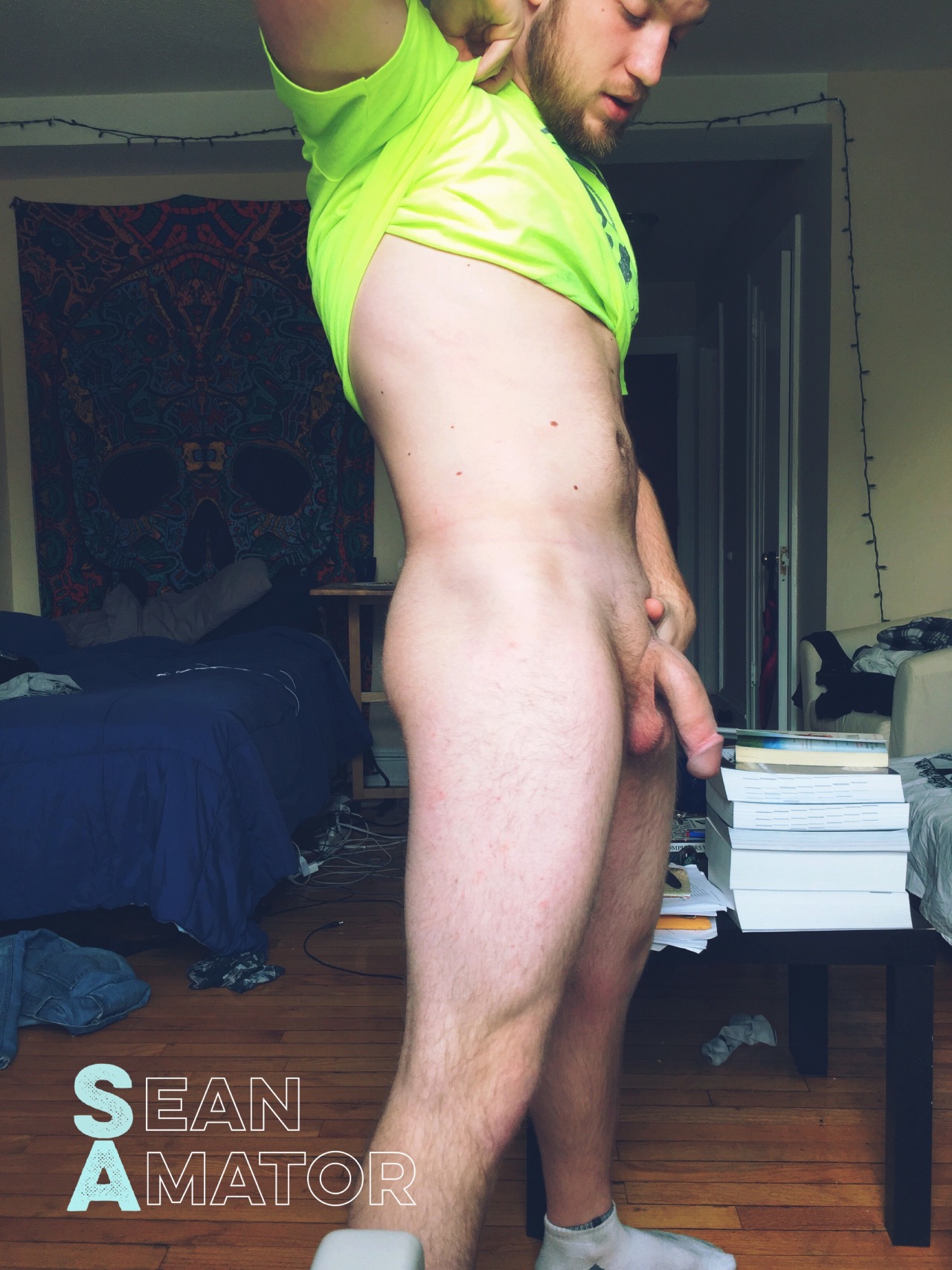 seanamator:  Tbh I have a lot of freckles and beauty marks but that’s what makes