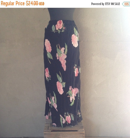 SPRING SALE 30% OFF Vintage 1990s Black Floral Neo Nostalgia Rayon Festy Grunge Maxi Skirt (h)