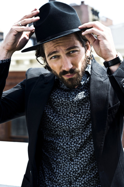 loveshnicky:   Michiel Huisman