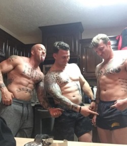 daddysbigcock:  sexyfantasybro: Fucking love bros bonding with each other.   Daddy in the middle 🙋🏻‍♂️