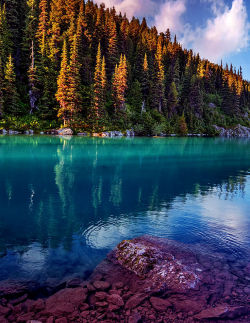 lori-rocks:  Garibaldi Lake, British Columbia,