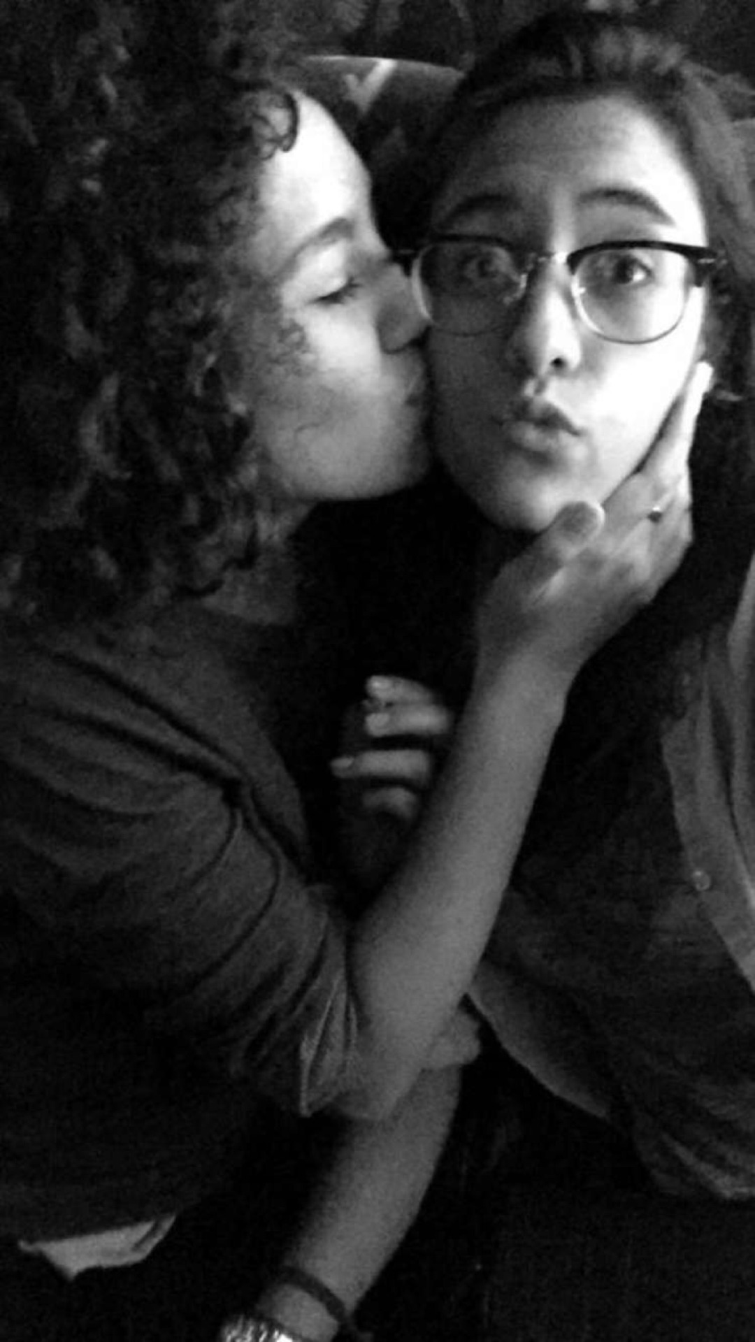 lesbiann-cutiess:  👭