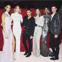 Olivier and his #balmainarmy at the #metgala