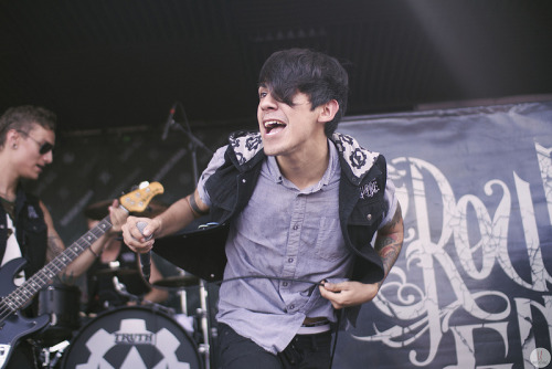 mitch-luckers-dimples:Crown The Empire by Kristy Siciliano on Flickr.