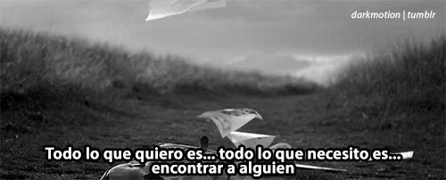 peroquecresta:  rain–over–me:  is-nice-to-dream:  darkmotion:All I want - Kodaline  Y que ese alguien me encuentre a mi….  Y creo que lo encontré:3 🙊🙈😳