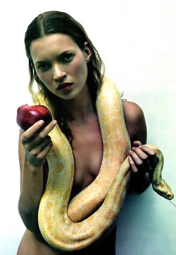 Jinxproof:  Kate Moss, 1997Ph. Mario Sorrenti