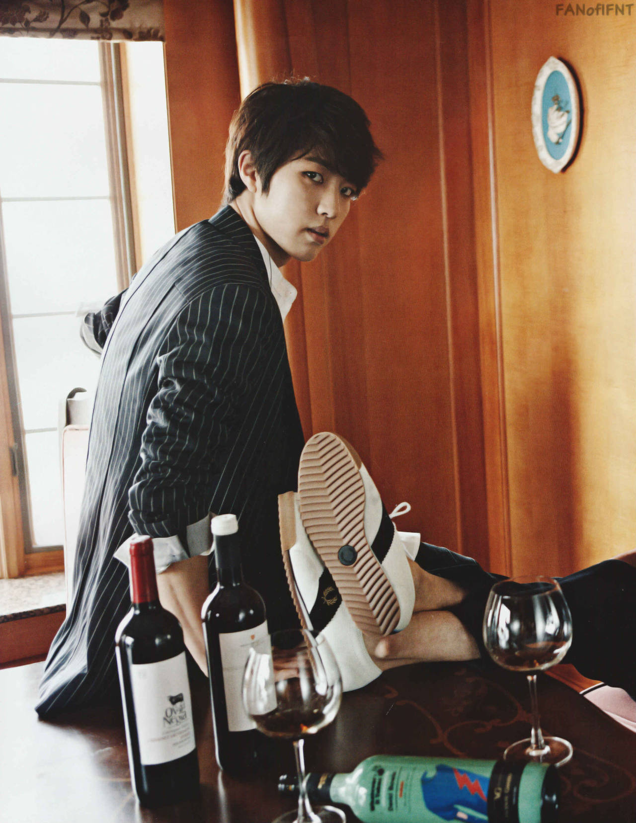 ae-dot:  140818 Vogue Girl - September 2014© FANofIFNT | Do not edit, crop, or