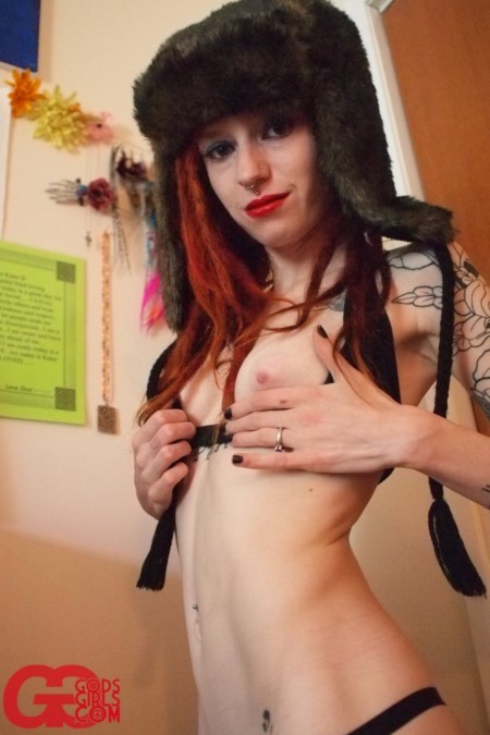 fyeahgodsgirls:  Kitty. Click here to get 50% off a GodsGirls membership!