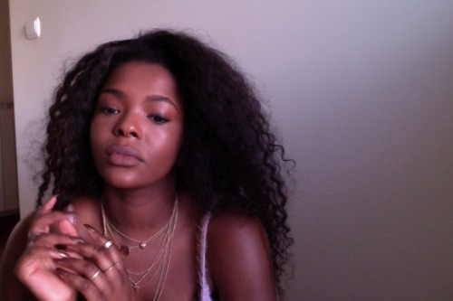 forcoloredgirlswhodgaf:angolanbae:Blackout p.2Hi hello…