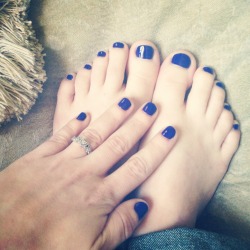 carolannsfeet:  Past pedicures. Hmm what color next?