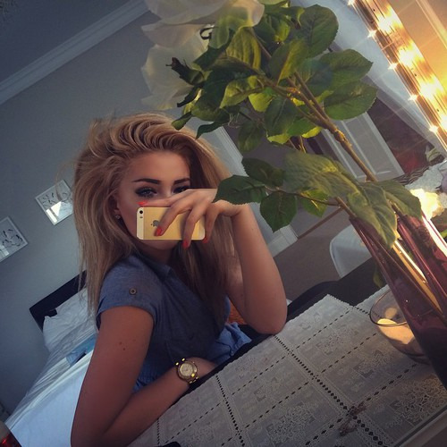 hypehope:  Girl sur We Heart It.
