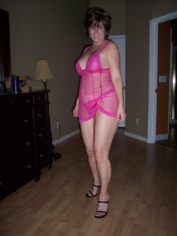 milfsandmoms: Thanks for the submission!!