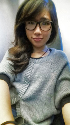 misschops:  On train again, choo choo! Follow