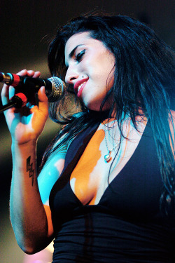 amyjdewinehouse:  Amy Winehouse | 2004