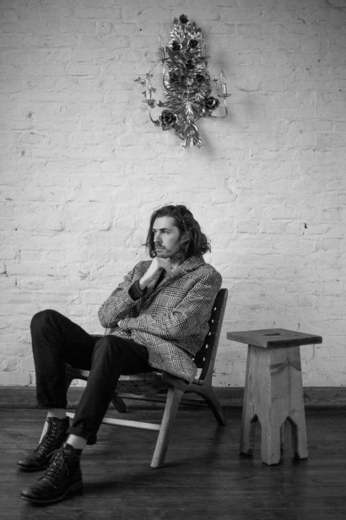 take me to church was a cultural resetcr: @fyeahhozier​✺✺disclaimer - I don’t own most of my l