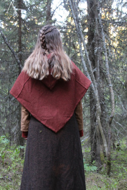 annethearcher:Little Red Viking Hood - Anne