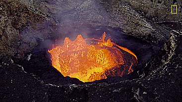 damoclessword:  http://video.nationalgeographic.com/video/news/150220-volcano-drones-vin Drones Sacrificed for Spectacular Volcano Video Feb. 20, 2015 - Video technology and science converge on an active volcano in Vanuatu, where explorer Sam Cossman