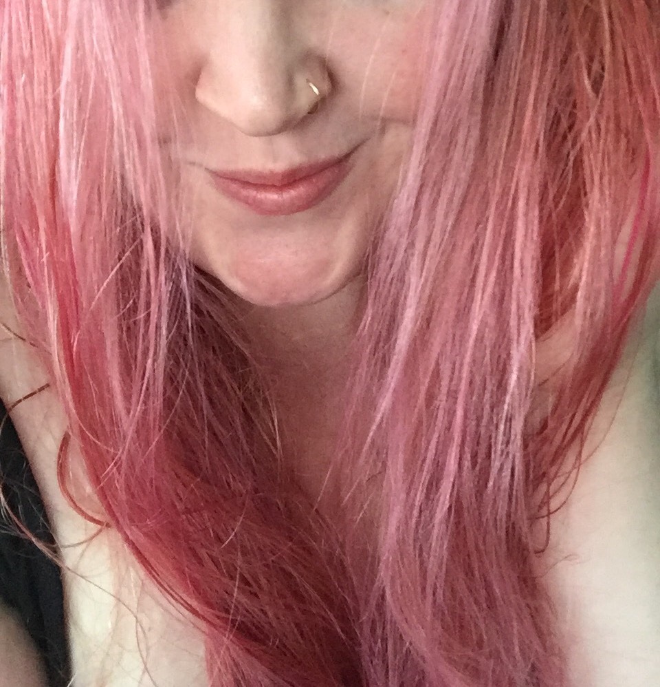 alice-is-wet:  temporarily a little pink! ^_^  Whatcha guys think? 💕  Xoxo Alice