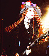 memoiredx:  MALICE MIZER members  →Mana on guitar (1992-2001)  