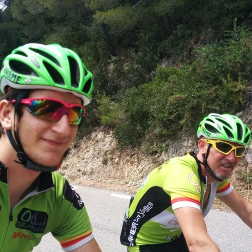greenpowermonitor: 32km estrenando casco con Juanjo. #green #greenpower #biketolra #bike #clickcat #