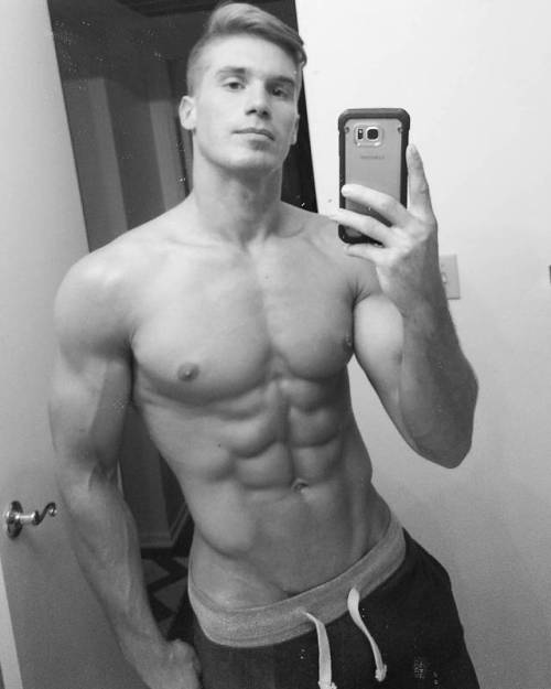 hotstudsdaily:Daniel Rumfelt