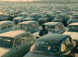 highvolumetal:   Trafic , Jacques Tati ,