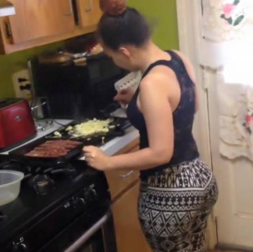 strawberrytakeout:  Lauren Moore