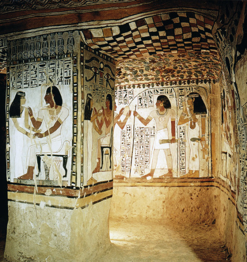 The pillared hall of the tomb of Sennefer “tomb of the vineyards”, mayor of Thebes, during the reign
