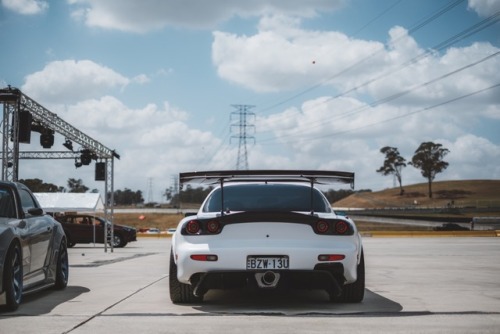 Time attack ready RX-7.