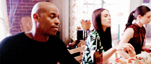 lesbianlenas:#Kara doesn’t even have to ask #Lena just knows:’)