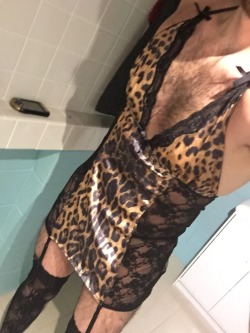 twinnmill:  twinnmill:  Some of my favorites from today….enjoy boys ;)  sissy-maker sissyhypnoslut  bears-in-lace