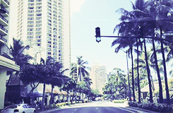 damnhaehyuk:  Hyukjae in Hawaii. (◡‿◡✿) 