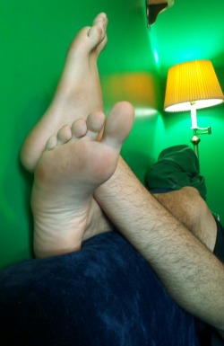 dirtymalefeet:  #malefeet 