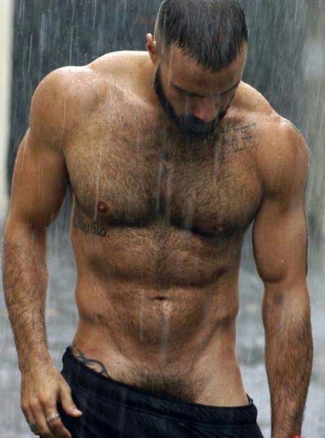 furrypty:  A blog to indulge your senses with the beauty of the male shapes.