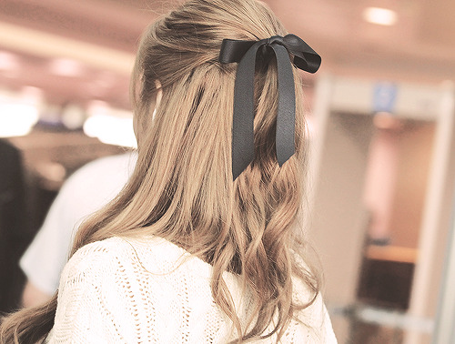softhwang:    8-9/∞ of precious angel tiffany    