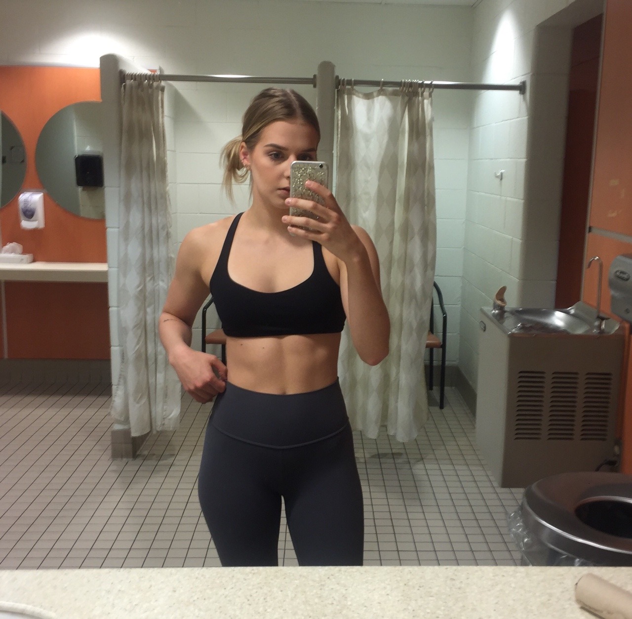 erinntuomifit:  Hi friends 😇