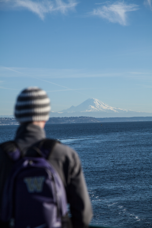 uofwa:Seattle Saturday, we love our city! Where are you exploring this weekend? 