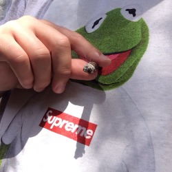 fukkmylife:  🐸 🚬