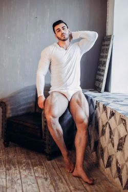 Barber-Butt:because-B:stepan Pereverzevcrush My Head With Those Thighs  Those Legs!!