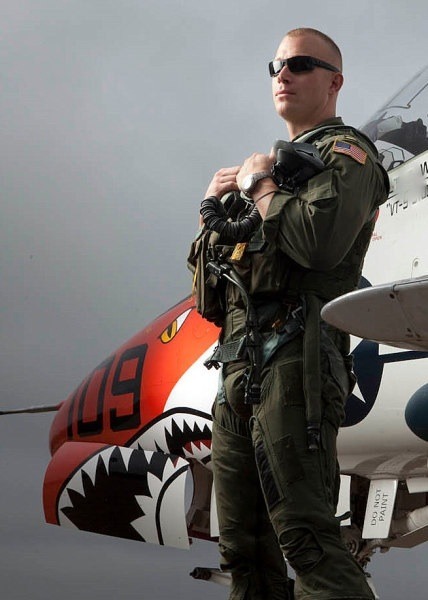 sirjocktrainer:  Geared up and ready to fly anywhere the Sgt wants.
