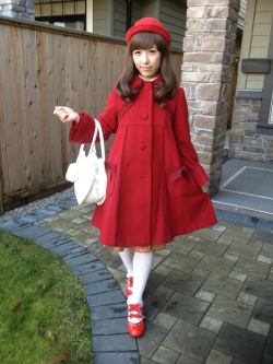 cottoncandy-latte:Casual Lolita coordinate. Thought I would try something new, a mix of Classic and Otome? (｡・ω・｡)?Coat &amp; Cardigan: Baby the Stars Shine BrightSkirt and Blouse: Innocent WorldShoes: Dear My LoveWig: Dreamholic